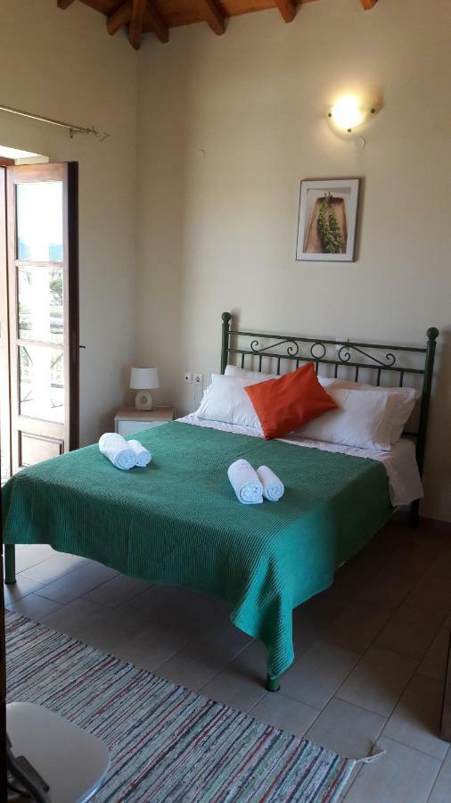 Apartamento Karantonis House Leonídion Habitación foto